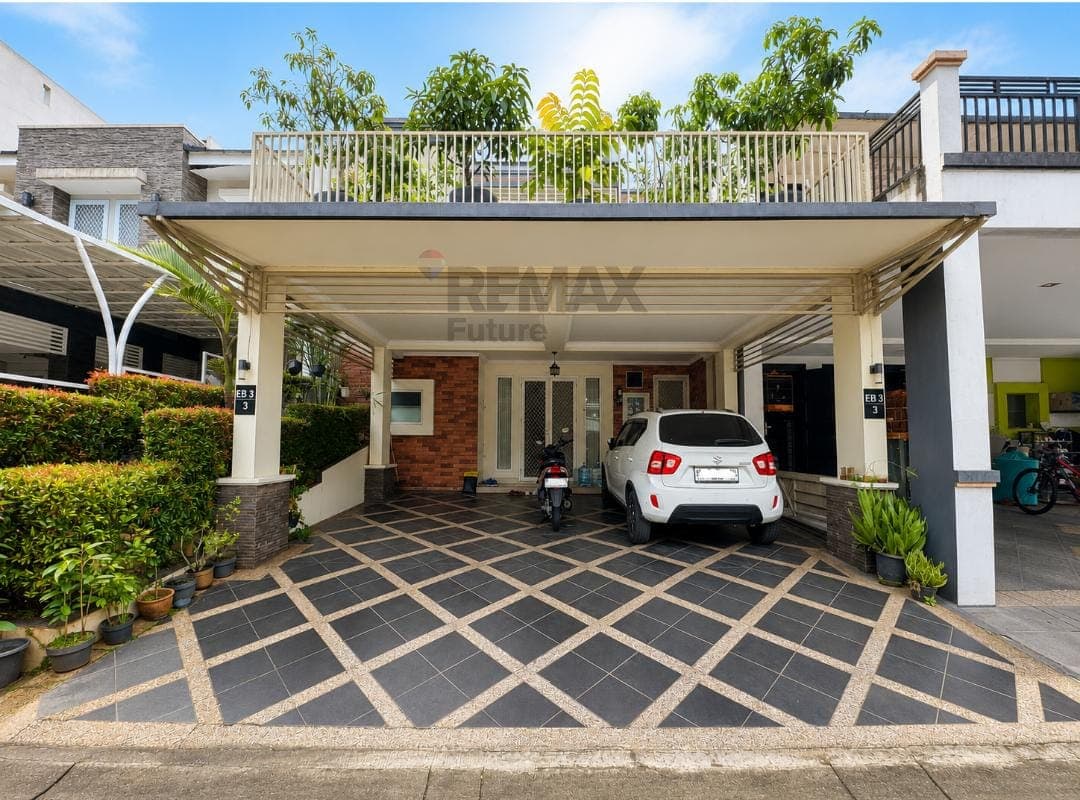 Foto Rumah 2 Lantai Hadap Taman di The Green Vineyard BSD City
