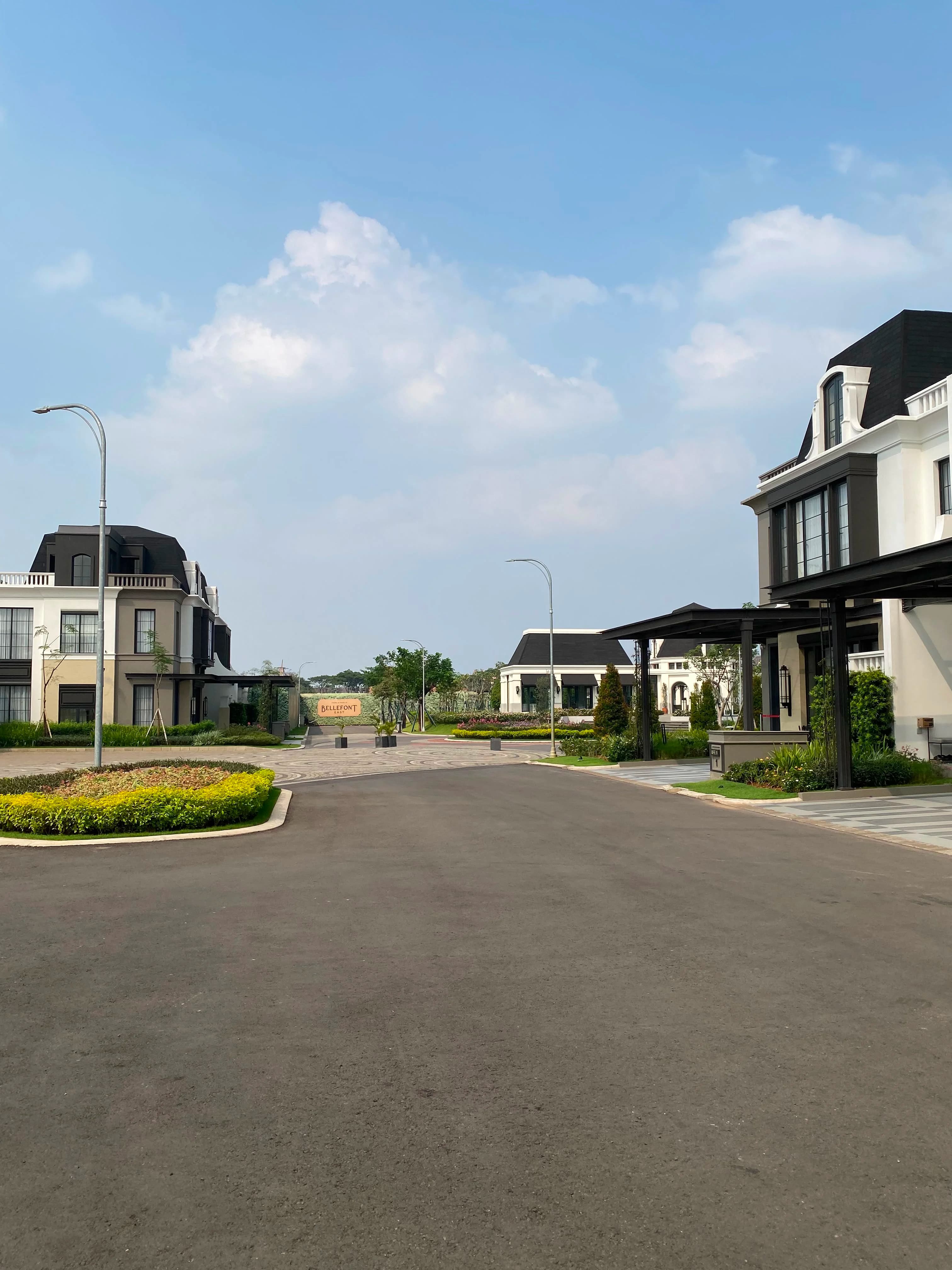 Thumbnail Rumah 3 Lantai Eropa Modern di Bellefont Summarecon Serpong — 15