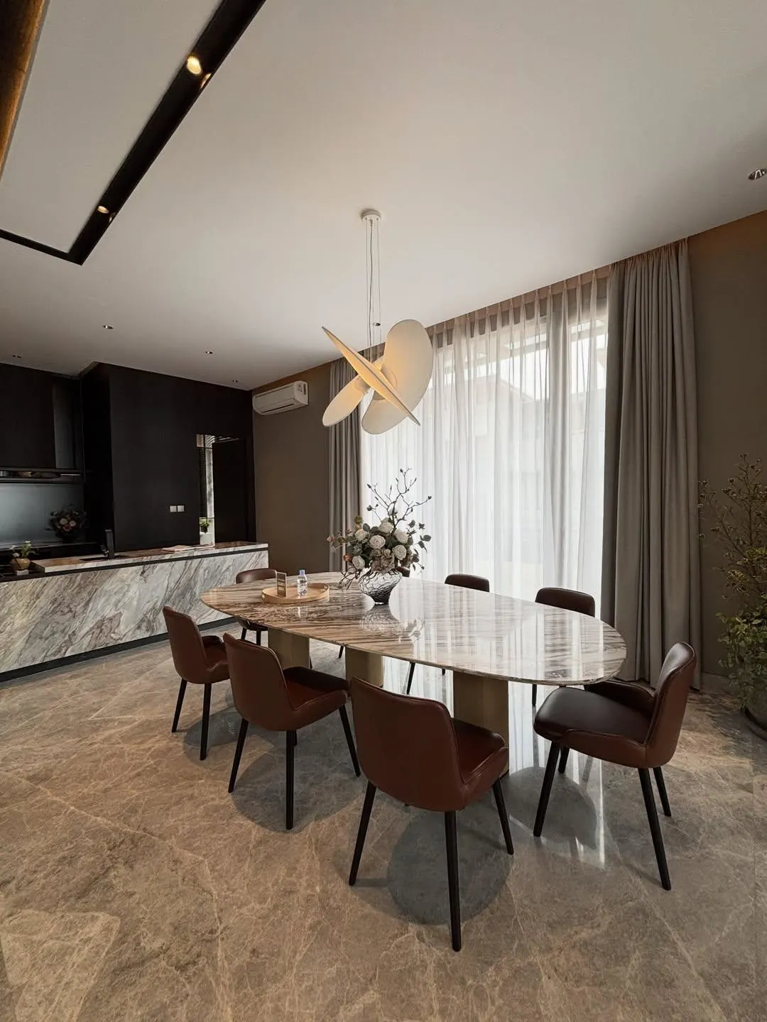 Thumbnail Rumah 3 Lantai Mewah di Cluster Heron The Springs Serpong — 12