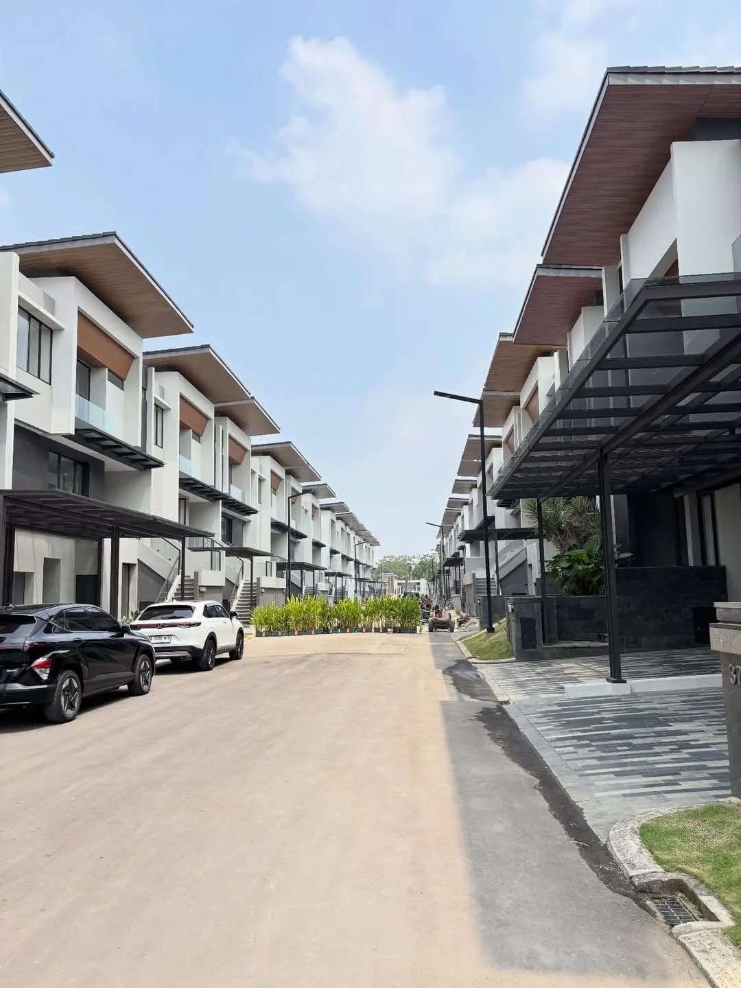 Thumbnail Rumah 3 Lantai Mewah di Cluster Heron The Springs Serpong — 4