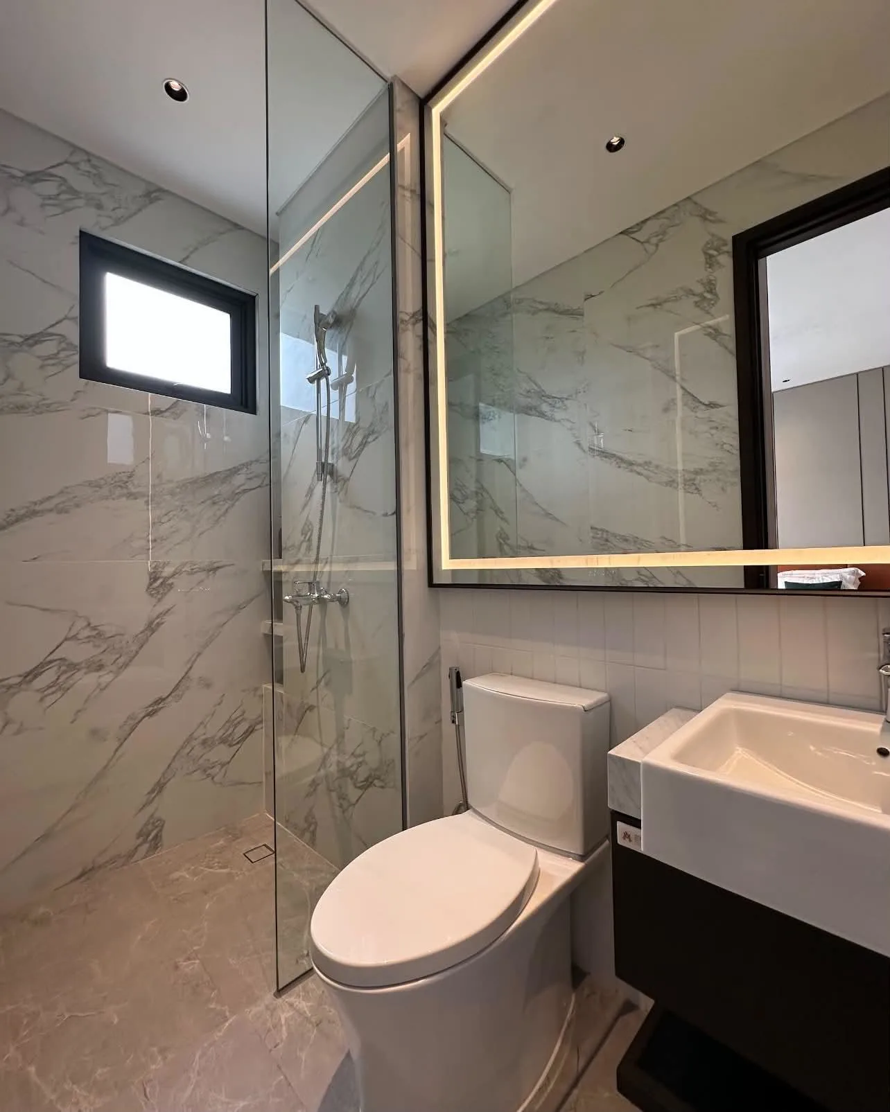 Thumbnail Rumah 3 Lantai Bergaya Eropa di The Armont BSD City — 15